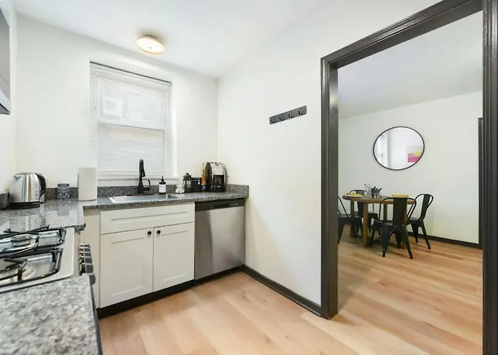 Hostwise - Butler St - Private Entrance On Ground Floor - Lower Lawrenceville Pittsburgh