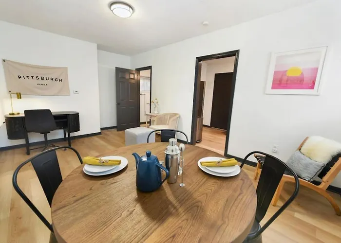 Hostwise - Butler St - Private Entrance On Ground Floor - Lower Lawrenceville Apartment *